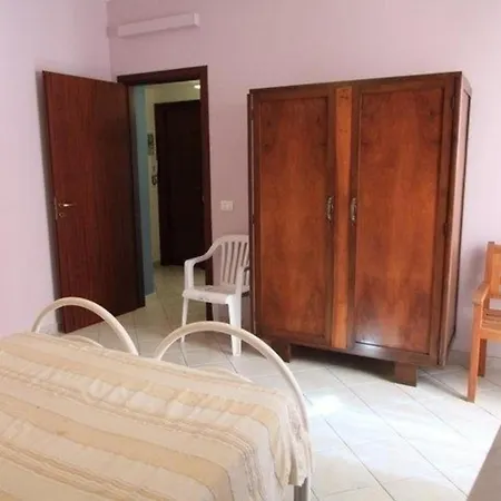 Fuer 6 Personen Ca 60 Qm In Cefalu, Sizilien Nordkueste Von Sizilien *