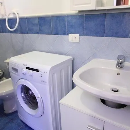 Fuer 6 Personen Ca 60 Qm In Cefalu, Sizilien Nordkueste Von Sizilien *